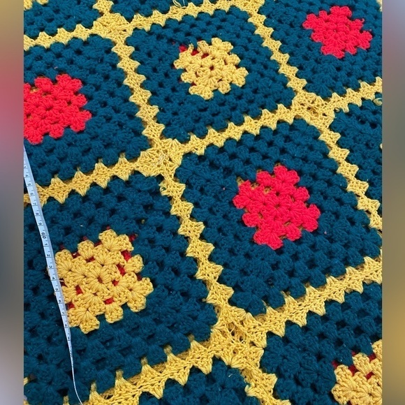 Hand made crochet throw blanket or tablecloth afghan size 94x51” - Picture 5 of 6